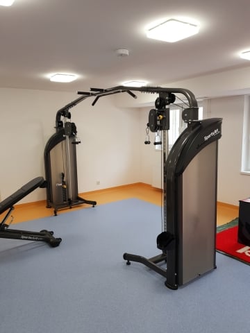 Czwarte liceum w Wałbrzychu ma nową siłownię i salę fitness - 1