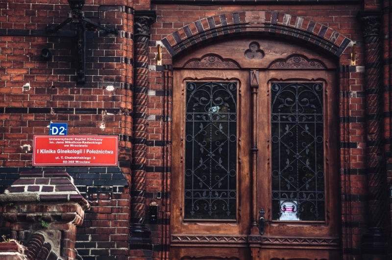 Porodów w ciągu miesiąca zaledwie kilka. Klinika stoi prawie pusta - fot. Patrycja Dzwonkowska