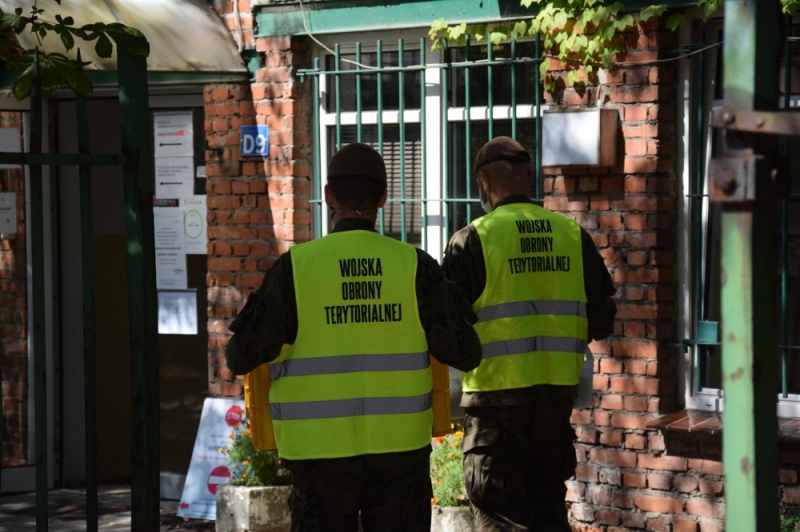 Pomagają i uczą. Dolnośląscy terytorialsi w dobie pandemii - fot. Wojska Obrony Terytorialnej 