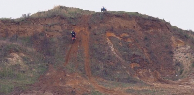 Jeden z największych torów Wrak Race w Polsce powstał w Męcince - fot. JSMM