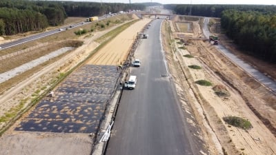 Drogowcy "łatają" S3. Tak wyglądają prace na brakującym odcinku [FOTO] - 2