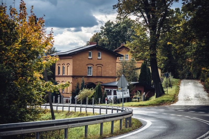 ZDJĘCIE DNIA: Dom na zakręcie - fot. Patrycja Dzwonkowska
