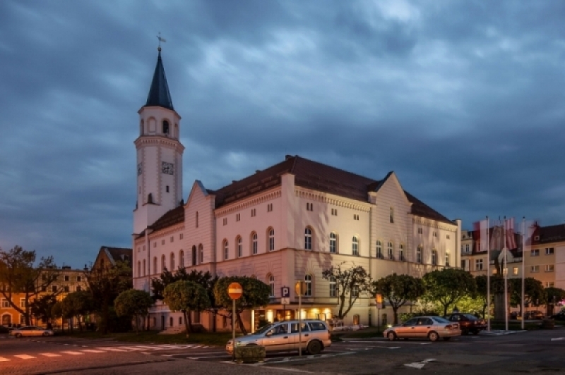 Gmina pyta, mieszkańcy odpowiadają. Konsultacje społeczne w Kątach  Wrocławskich - fot. Wikipedia/Sławomir Milejski