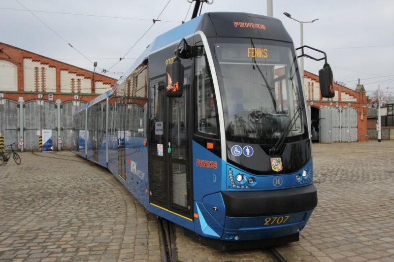 Niemal doszczętnie spalony tramwaj wraca na ulice Wrocławia - fot. Facebook/ MPK