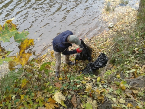 Od strażaków ochotników po urzędników. Trwa sprzątanie Jeziora Bystrzyckiego - 5
