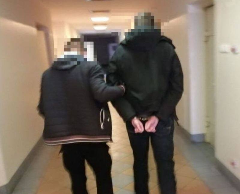 33-latek strzelał do psa z kuszy. Grozi mu do 3 lat więzienia - fot. mat. policji