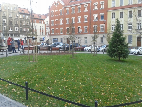 Zielony skwer w Wałbrzychu. Zakończył się remont pl. Konstytucji 3 Maja - 3