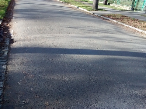 Niewidzialne progi zwalniające zmorą kierowców na wrocławskim Brochowie - 0