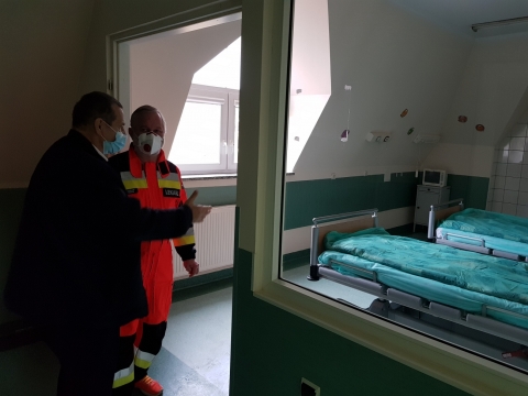 Wałbrzych: Tymczasowy szpital dla pacjentów z koronawirusem już gotowy  - 7