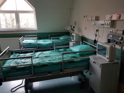 Wałbrzych: Tymczasowy szpital dla pacjentów z koronawirusem już gotowy  - 4