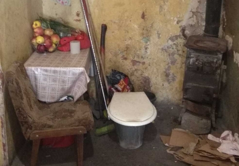 Mieszkają w tragicznych warunkach. Nasza interwencja pomogła - 0