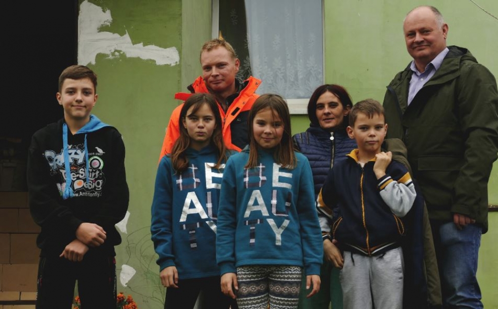 W 7 osób na 30 metrach i bez ciepłej wody. Przyjaciele pomagają im znaleźć nowy dom - fot. siepomaga.pl