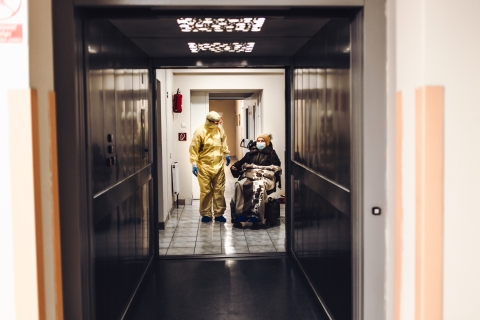 Mikołaj w hospicjum, czyli oryginalne świętowanie w czasach covid-19 [FOTOREPORTAŻ] - 21