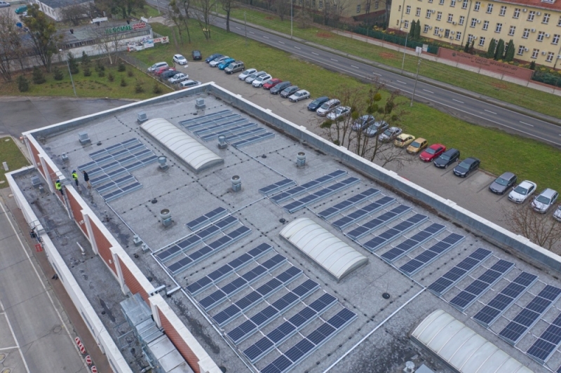 135 paneli słonecznych zasili zajezdnię autobusową - fot. MPK Wrocław