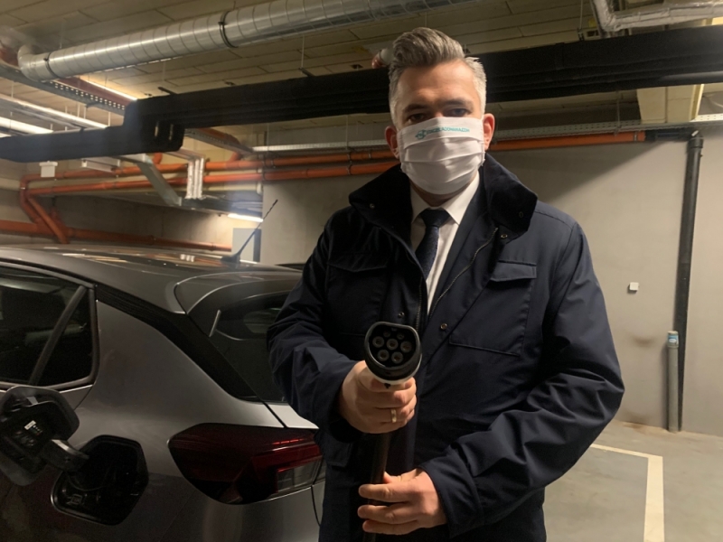 Elektrykami na kontrole stanu środowiska. WIOŚ kupił dziewięć proekologicznych aut – fot. Malwina Gadawa