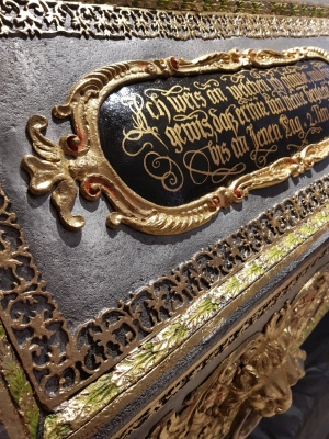 Sarkofag Jana Henryka I von Hochberg powrócił do krypty w Świebodzicach - 4
