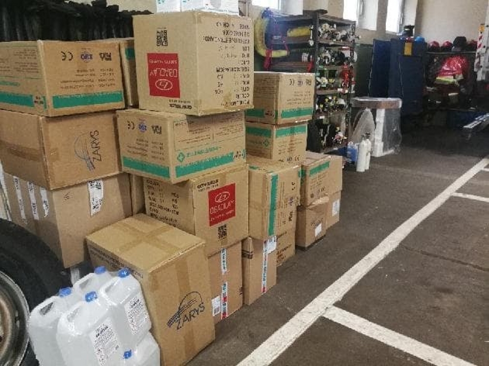 Dodatkowy sprzęt medyczny i środki ochrony dla powiatu kłodzkiego - fot. mat. prasowe