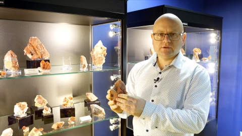 Muzeum Regionalnego w Lubaniu już otwarte. Czeka 700 różnych minerałów - 0