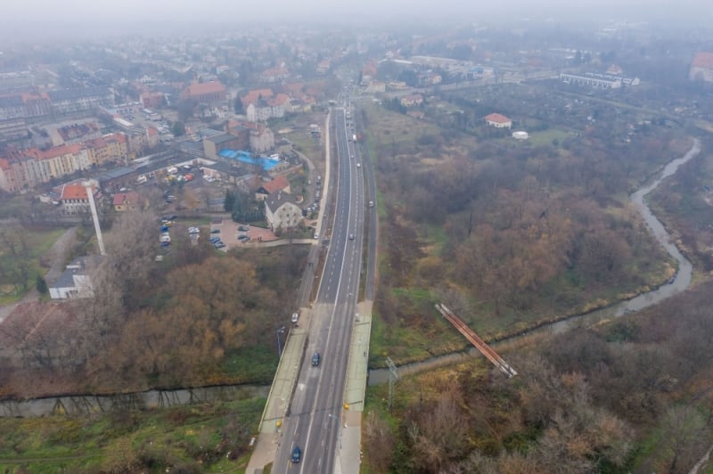 Ulica Leszczyńska w Legnicy zamknięta, w okolicach zmiana organizacji ruchu - fot. UM Legnica