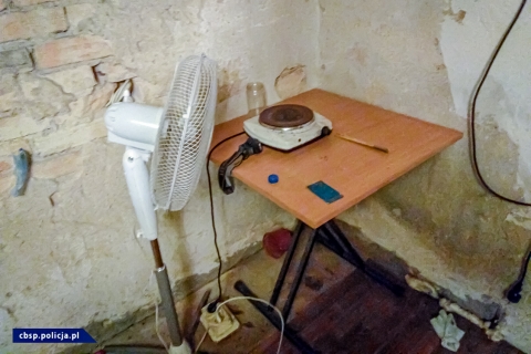 2 laboratoria metamfetaminy zlikwidowane - 10
