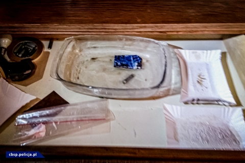 2 laboratoria metamfetaminy zlikwidowane - 11