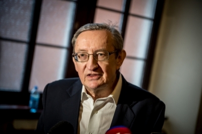 J&oacute;zef Pinior trafi za kraty