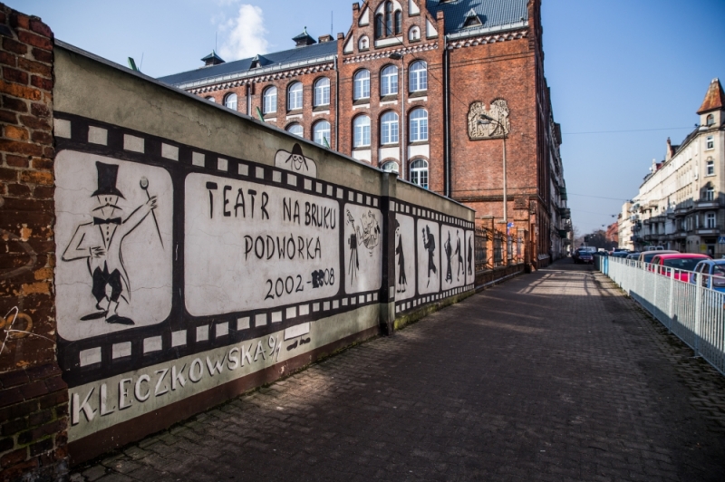 ZDJĘCIE DNIA: Teatr na bruku, ale nie na bruk - fot. Patrycja Dzwonkowska