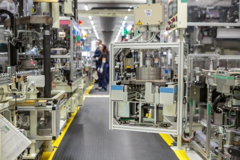 Wałbrzyska Toyota uruchomiła produkcji elektrycznych napędów hybrydowych - 2