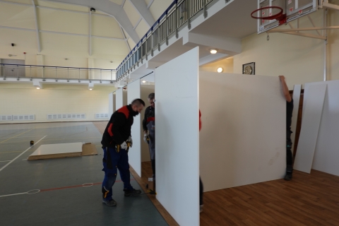 Samorządy przygotowują nowe centra szczepienia przeciw COVID-19 - 1