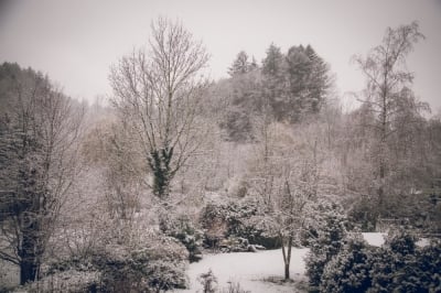 W Sudetach i na Przedgórzu Sudeckim spadnie do 15 cm śniegu