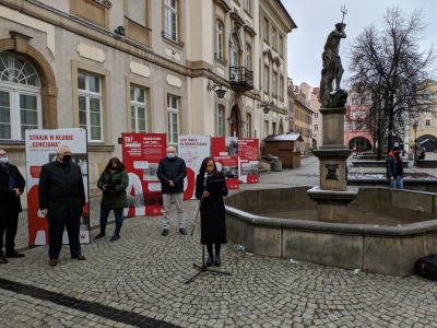 Wystawa &bdquo;TU rodziła się Solidarność&rdquo; od dziś do zobaczenia w Jeleniej G&oacute;rze