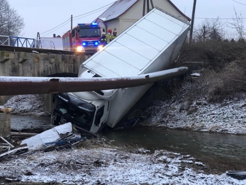 Po wypadku w Zagrodnie most wciąż nieprzejezdny - OSP Zagrodno/ M. Raczyński