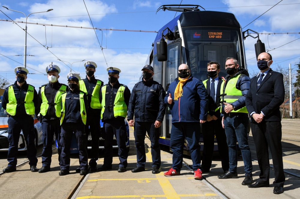 MPK szkoli wrocławskich policjantów - fot. MPK Wrocław Facebook