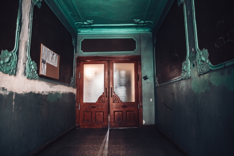 W połowie historyzm, w połowie modernizm. Ulica Piastowska [FOTOSPACER] - 21