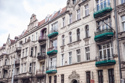W połowie historyzm, w połowie modernizm. Ulica Piastowska [FOTOSPACER] - 8