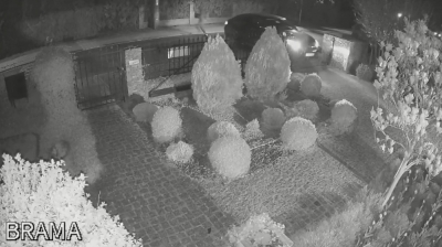 Weszli jak po swoje i ukradli auto warte 400 tysięcy złotych