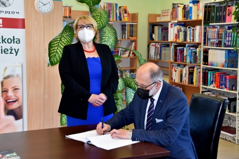 Na tę inwestycję czekali 15 lat. W Oławie powstaną warsztaty dla uczniów - 0