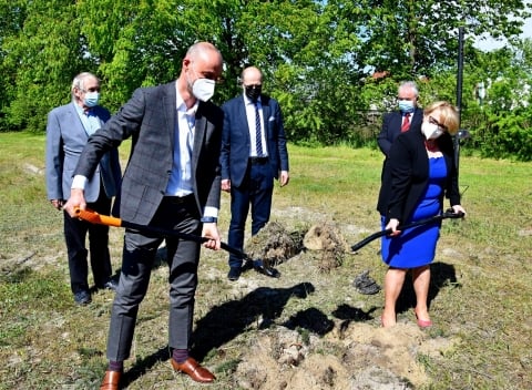 Na tę inwestycję czekali 15 lat. W Oławie powstaną warsztaty dla uczniów - 5