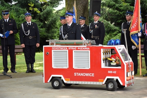 "Nakręcanie na pomaganie". OSP w Stanowicach wrzuca nakrętki do gaśnicy - 0