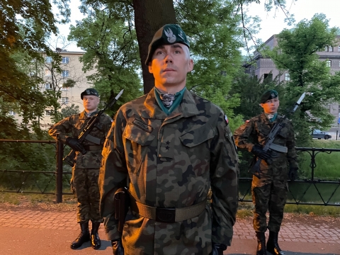 Znicze pamięci w godzinę śmierci rotmistrza - 1