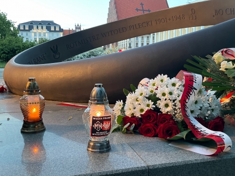 Znicze pamięci w godzinę śmierci rotmistrza - 2