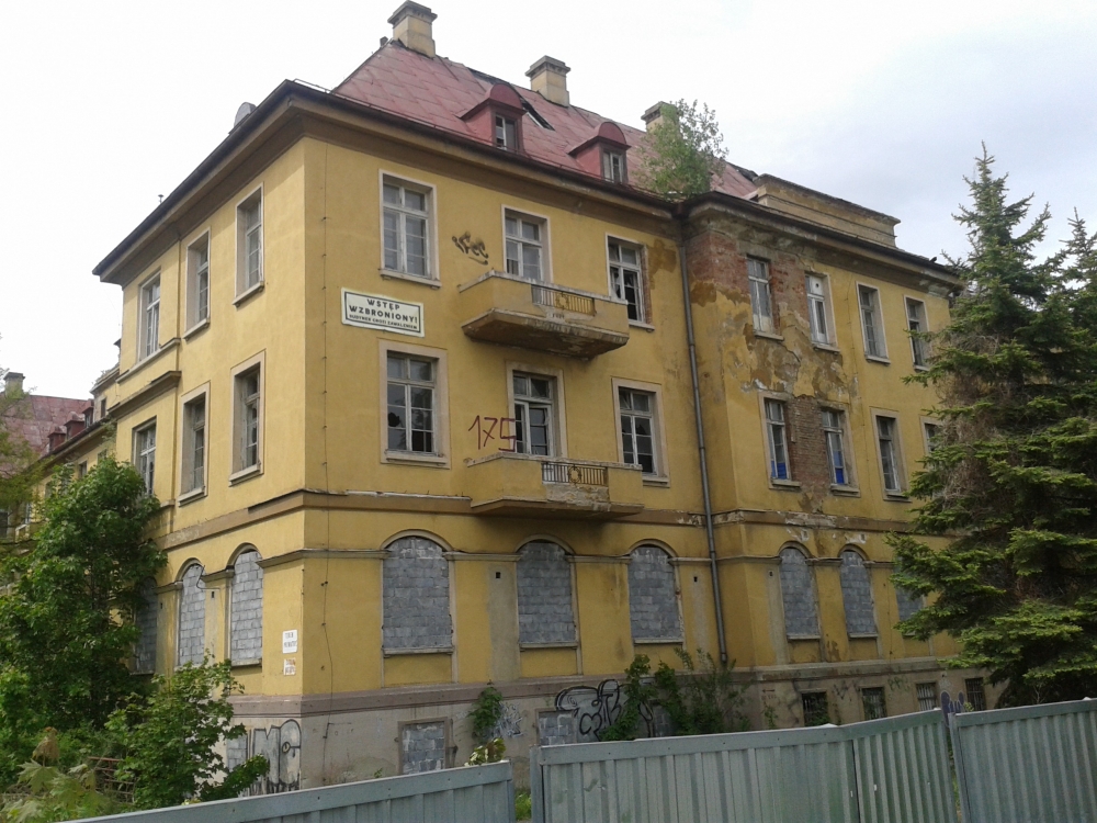 Zrujnowany szpital w Świdnicy wróci do dawnej świetności - fot. Barbara Szeligowska