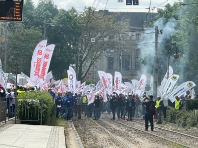 Rozsypali ok. 150 kg węgla. Kolejny dzień protestów pracowników kopalni Turów - 3