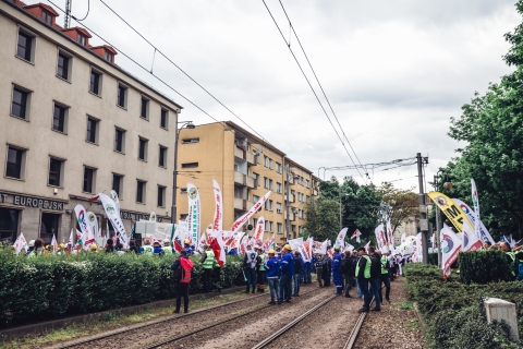 Rozsypali ok. 150 kg węgla. Kolejny dzień protestów pracowników kopalni Turów - 11