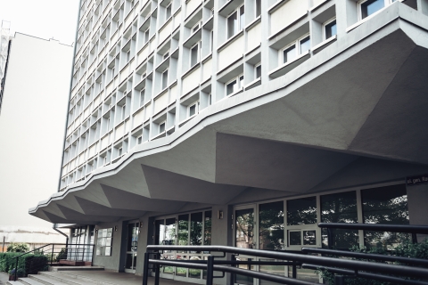 Zrozumieć architekturę PRL-u. Spacer z architektem: dawny biurowiec ZREMB - 2