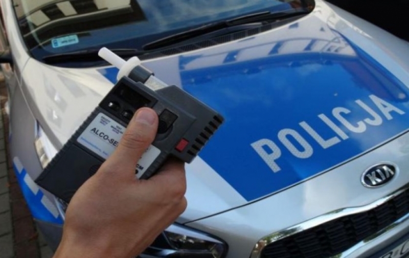 Policja podsumowuje "Trzeźwy poranek". Na 672 kierowców 6 pijanych - fot. Policja