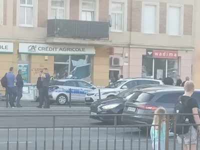 Nieznani sprawcy próbowali wysadzić bankomat przy Żmigrodzkiej