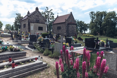 Neoromańskie kaplice grobowe w Rękowie [FOTOSPACER] - 10