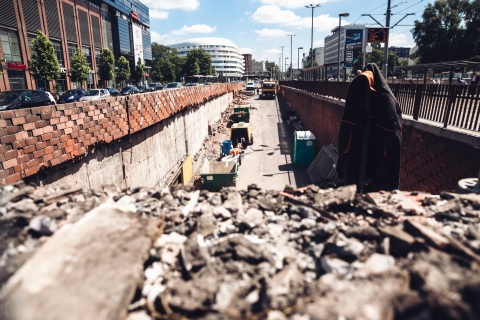 Na pl. Dominikańskim praca wre [ZDJĘCIA] - 5