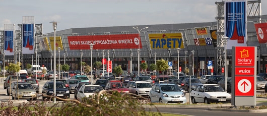 Ciasno i tłoczno w marketach - Fot. Bielany Park Handlowy
